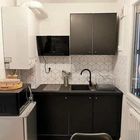 Studio très chaleureux entièrement refait à neuf Moulins  Extérieur photo