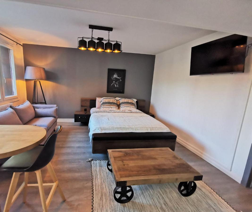 Apartment Tres Chaleureux Entierement Refait A Neuf Moulins (Allier)
